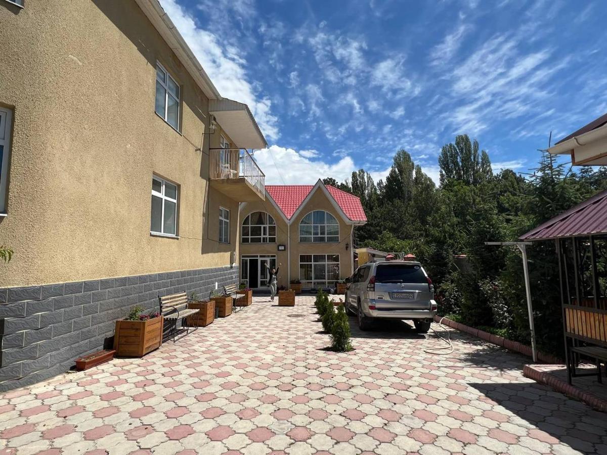 Tan Nuru Guest House Гостевой Дом Тан Нуру Tsjolpon-Ata Eksteriør bilde