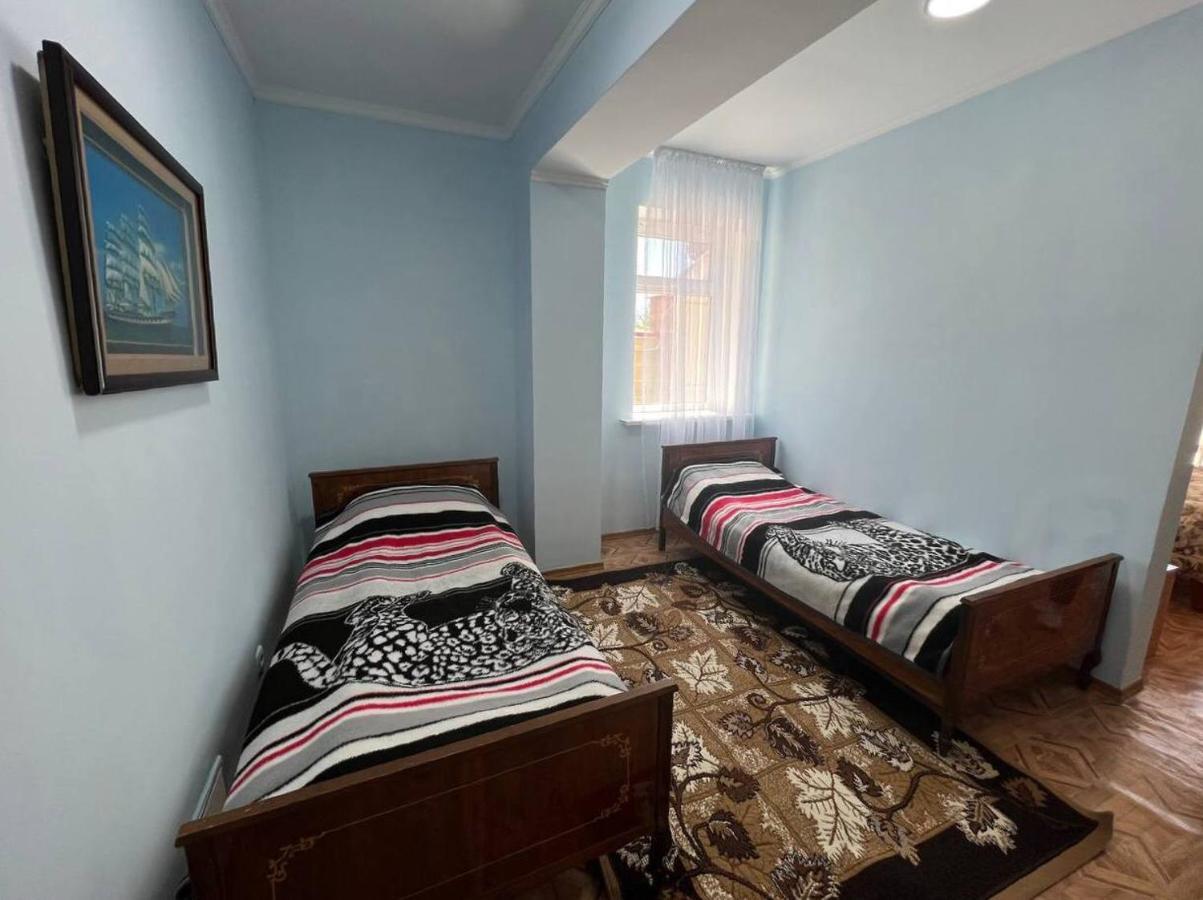 Tan Nuru Guest House Гостевой Дом Тан Нуру Tsjolpon-Ata Eksteriør bilde