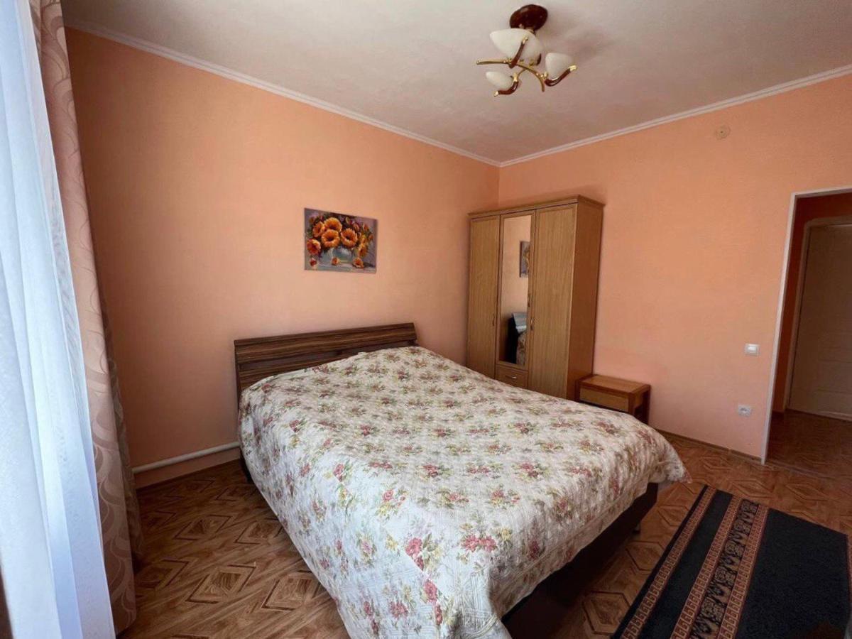 Tan Nuru Guest House Гостевой Дом Тан Нуру Tsjolpon-Ata Eksteriør bilde