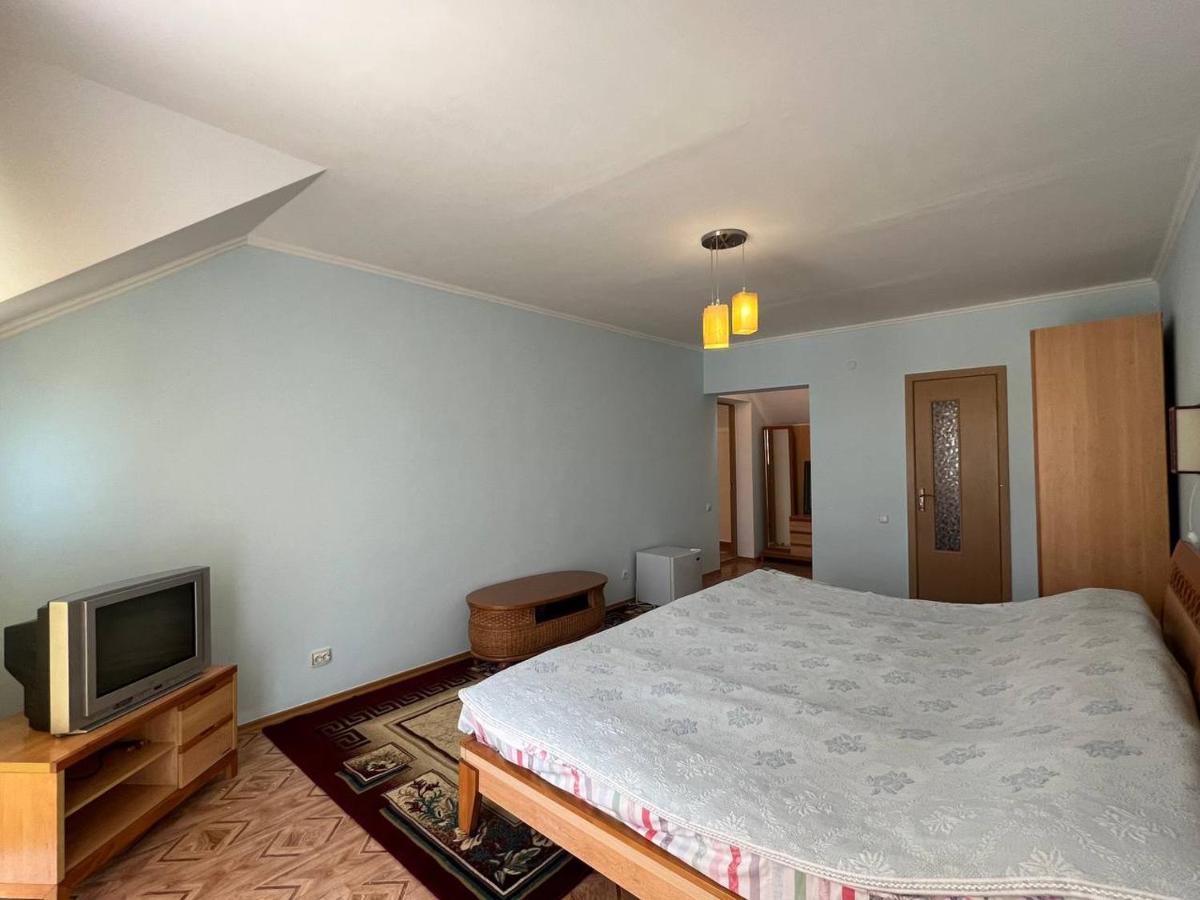 Tan Nuru Guest House Гостевой Дом Тан Нуру Tsjolpon-Ata Eksteriør bilde