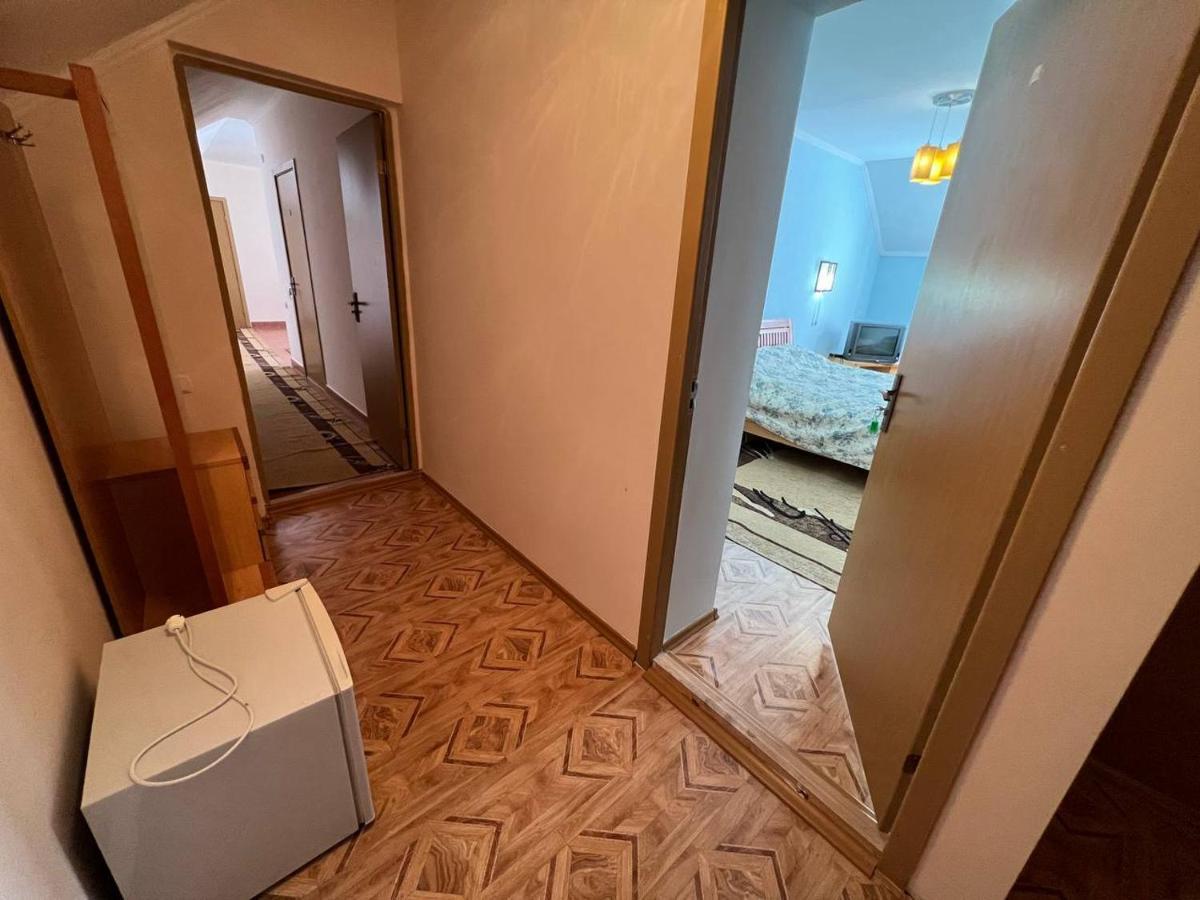 Tan Nuru Guest House Гостевой Дом Тан Нуру Tsjolpon-Ata Eksteriør bilde