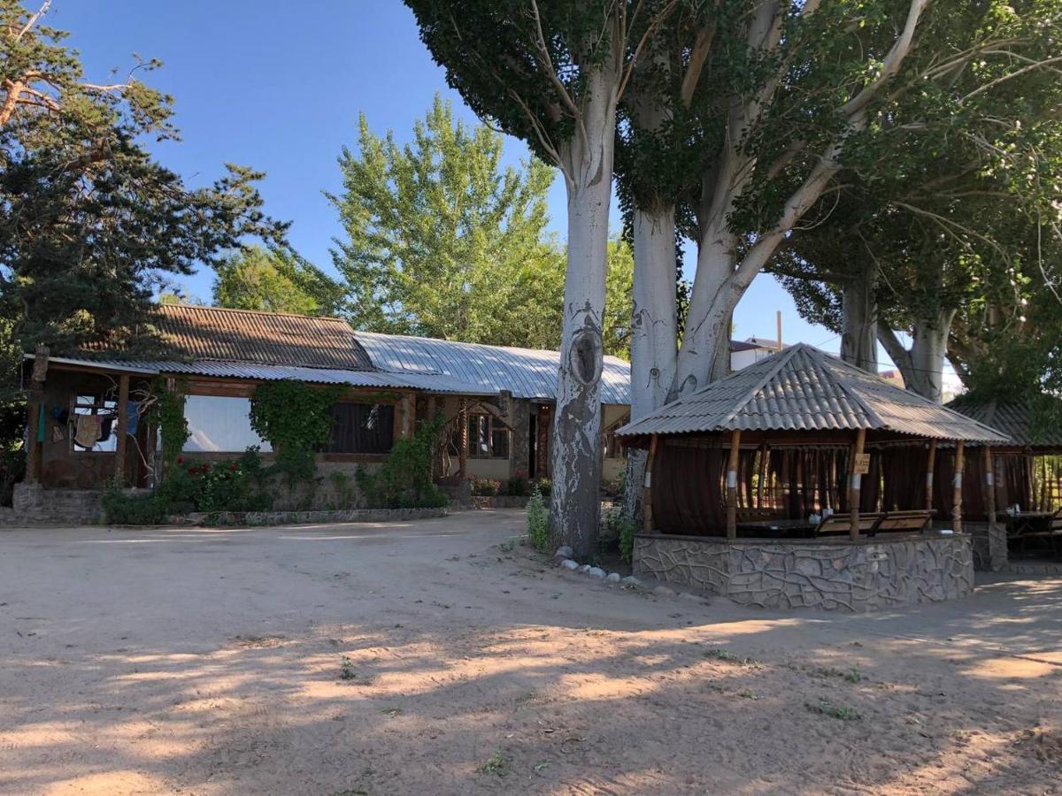Tan Nuru Guest House Гостевой Дом Тан Нуру Tsjolpon-Ata Eksteriør bilde