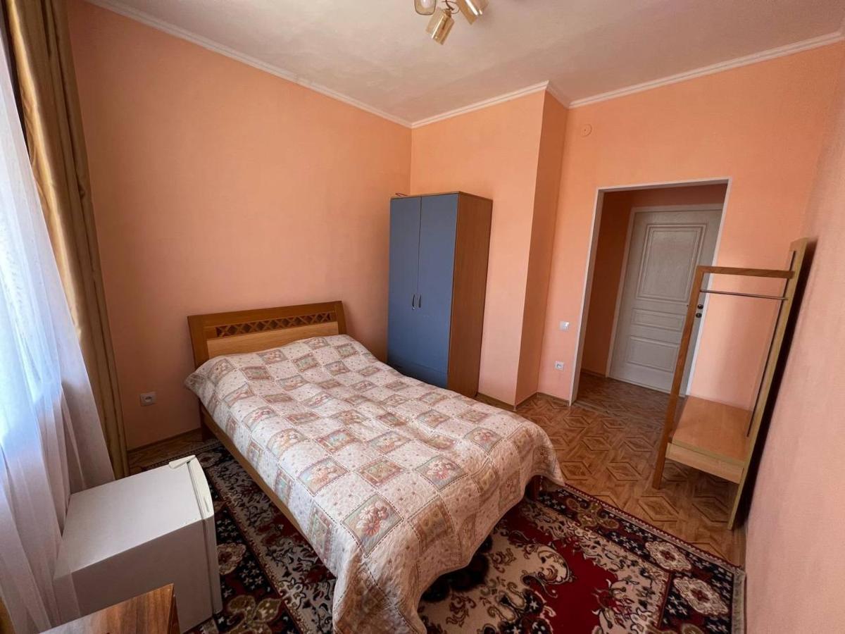 Tan Nuru Guest House Гостевой Дом Тан Нуру Tsjolpon-Ata Eksteriør bilde