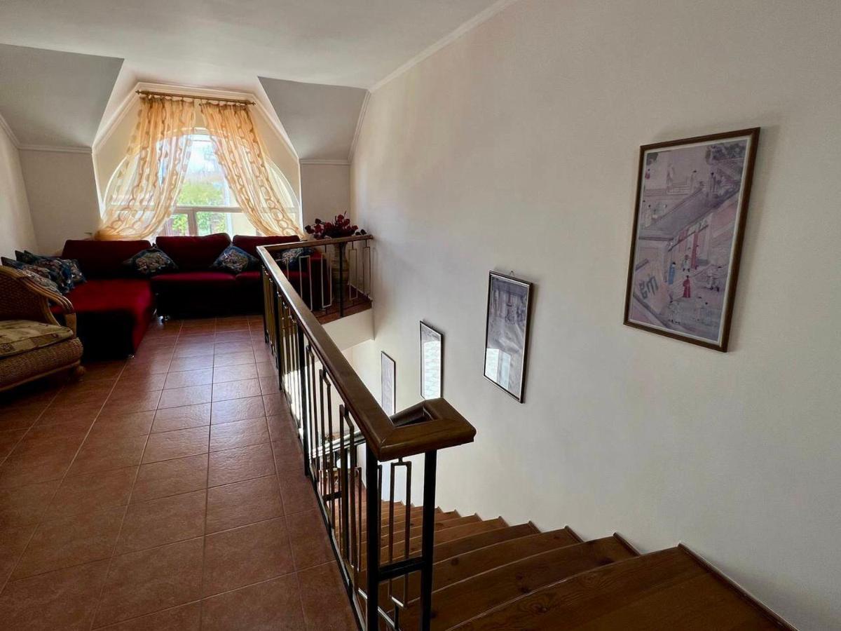 Tan Nuru Guest House Гостевой Дом Тан Нуру Tsjolpon-Ata Eksteriør bilde