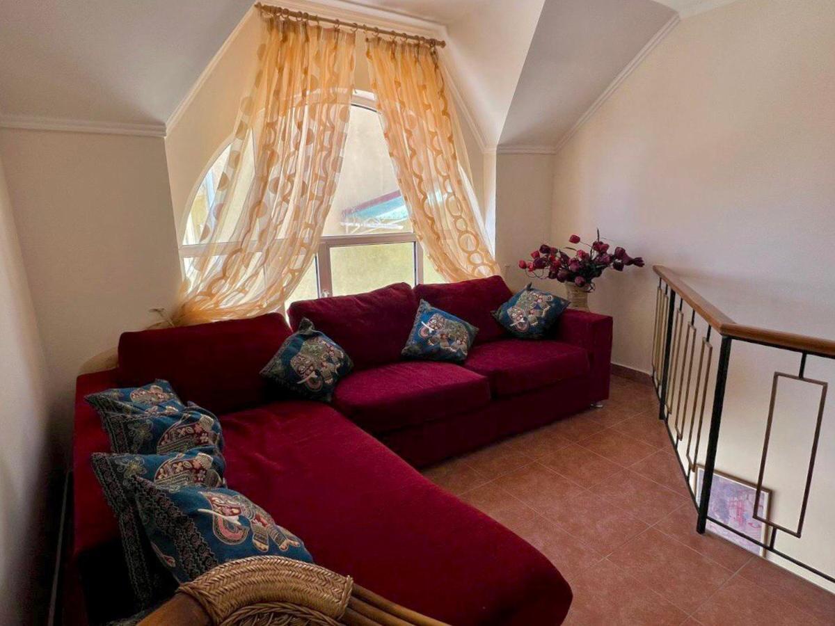 Tan Nuru Guest House Гостевой Дом Тан Нуру Tsjolpon-Ata Eksteriør bilde