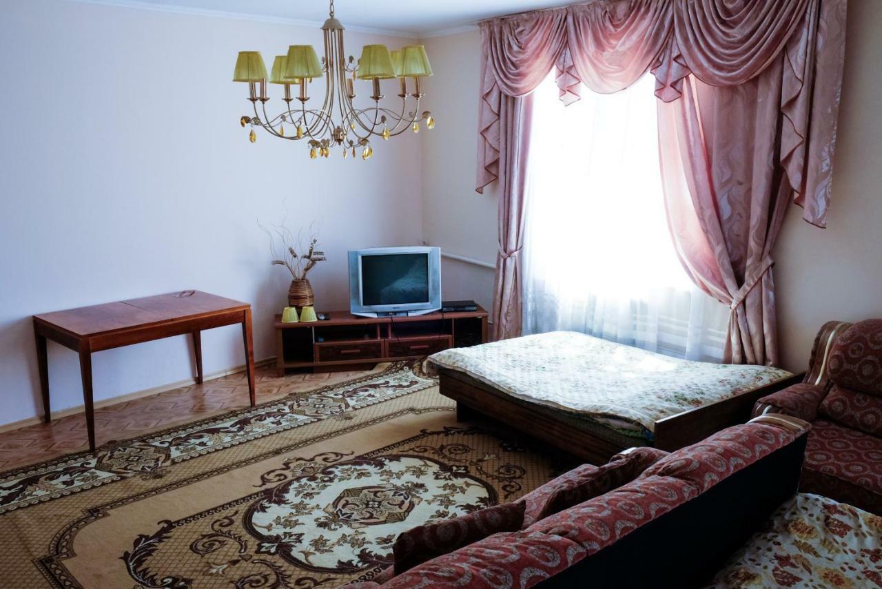 Tan Nuru Guest House Гостевой Дом Тан Нуру Tsjolpon-Ata Eksteriør bilde